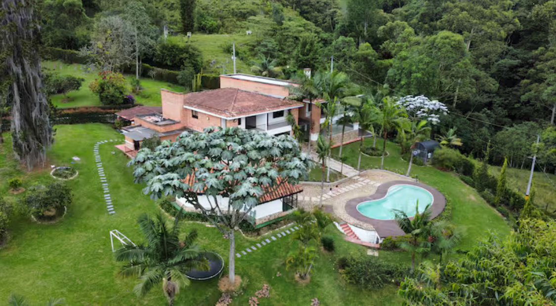 Medellín City View Home