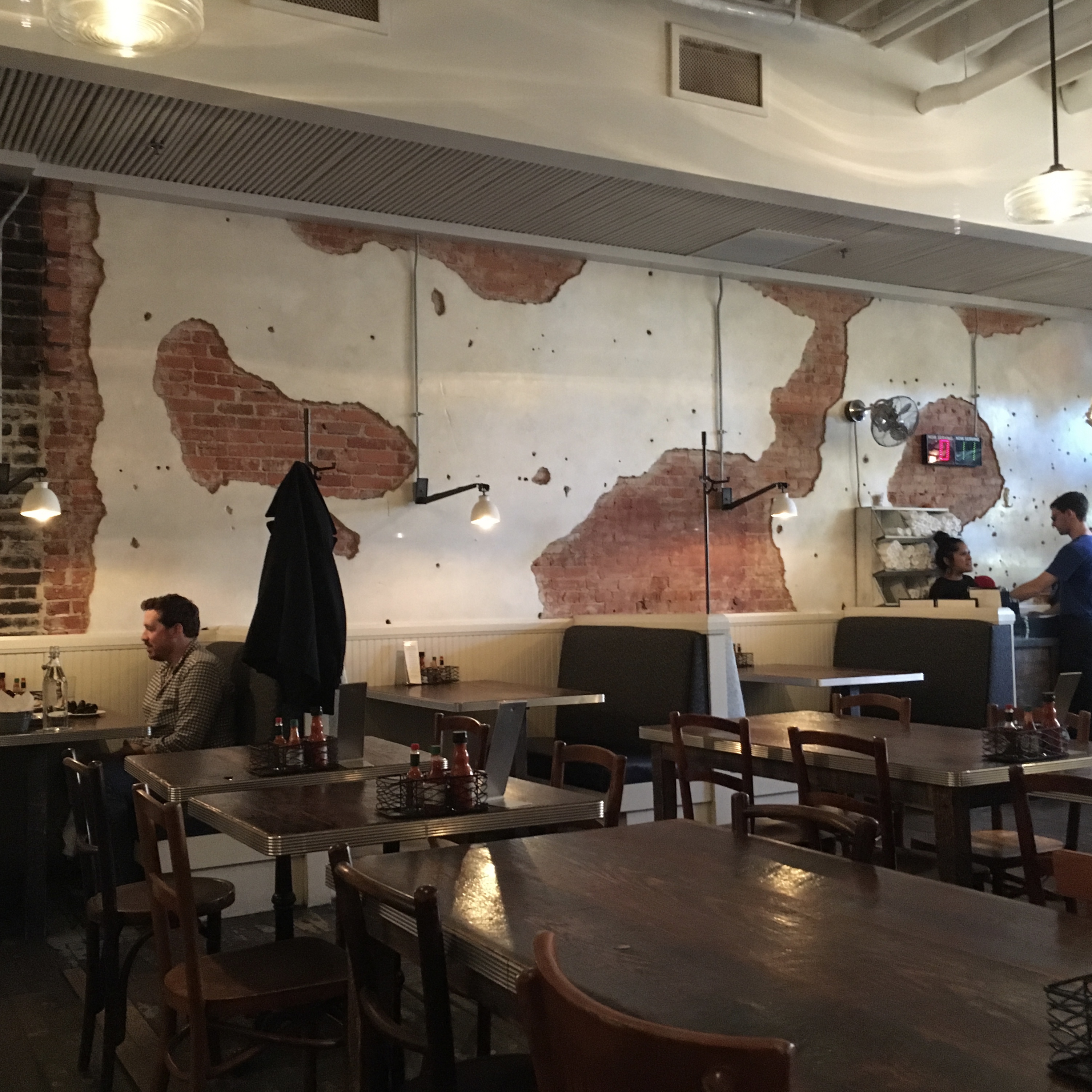 Pearl Dive Oyster Palace