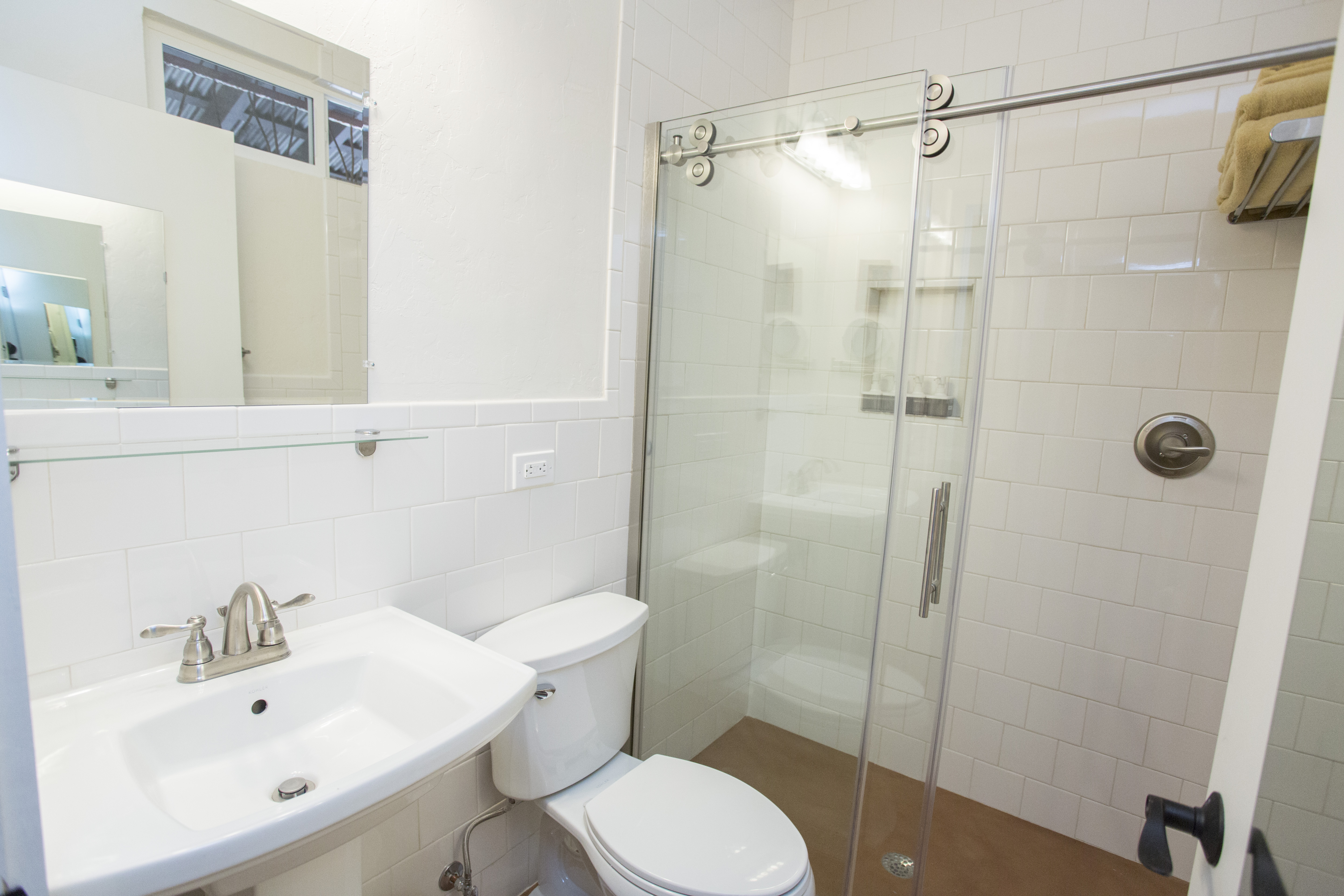 However, when you buy something through our retail links, we may earn an af. Frida Kahlo Room at Roadside Inn - Tucson, Arizona - A Bed