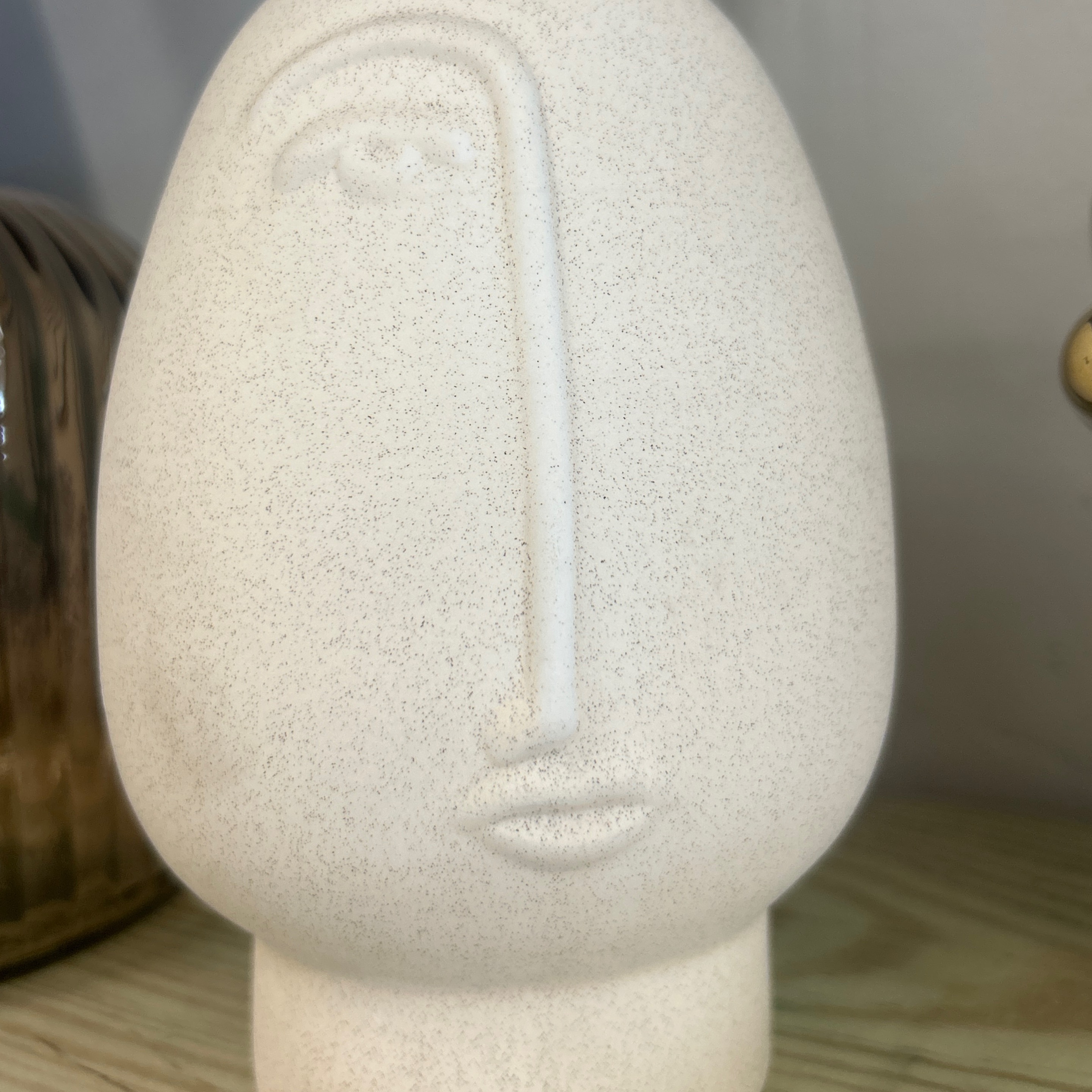 Face Vase - Image 1