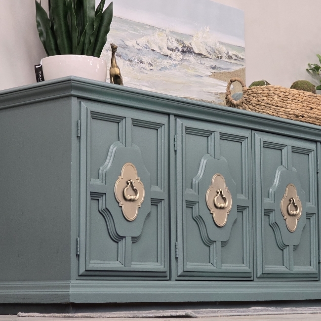 Metrocity Credenza