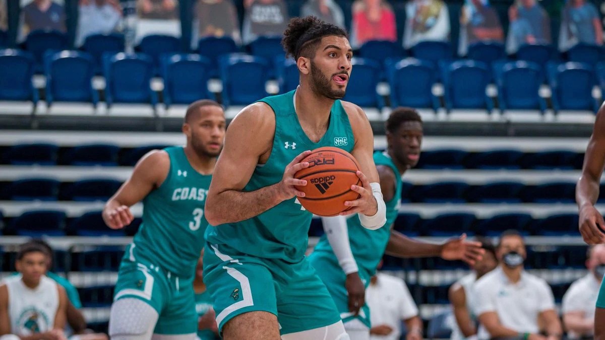 Essam Mostafa, Coastal Carolina basketball
