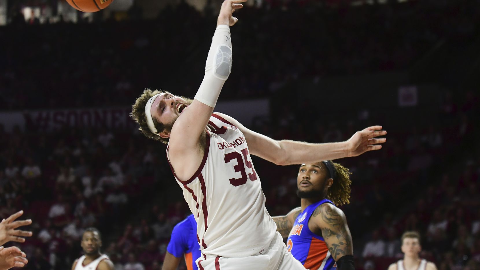 Oklahoma basketball, Tanner Groves