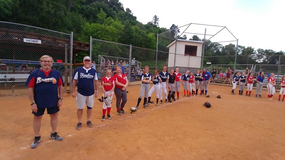 50BCD9CE10AC4D82ACB8591C7C0C1298 CBFO Softball Knoxville, TN