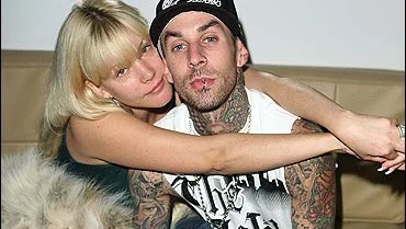 Shanna moakler to put engagement and wedding rings from travis barker up for auction instagram/wenn/judy eddy. Shanna & Travis Give Marriage Another Try - CBS News