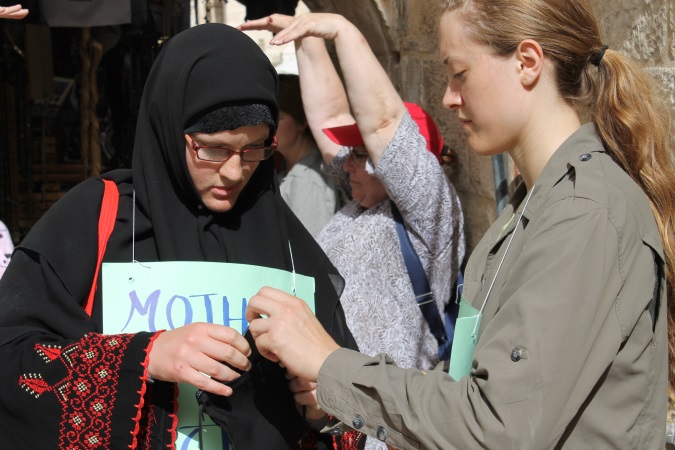 Station 5: Checkpoints and bureaucratic harassment adversely affect the mental health and daily life of Palestinians (and Israelis).