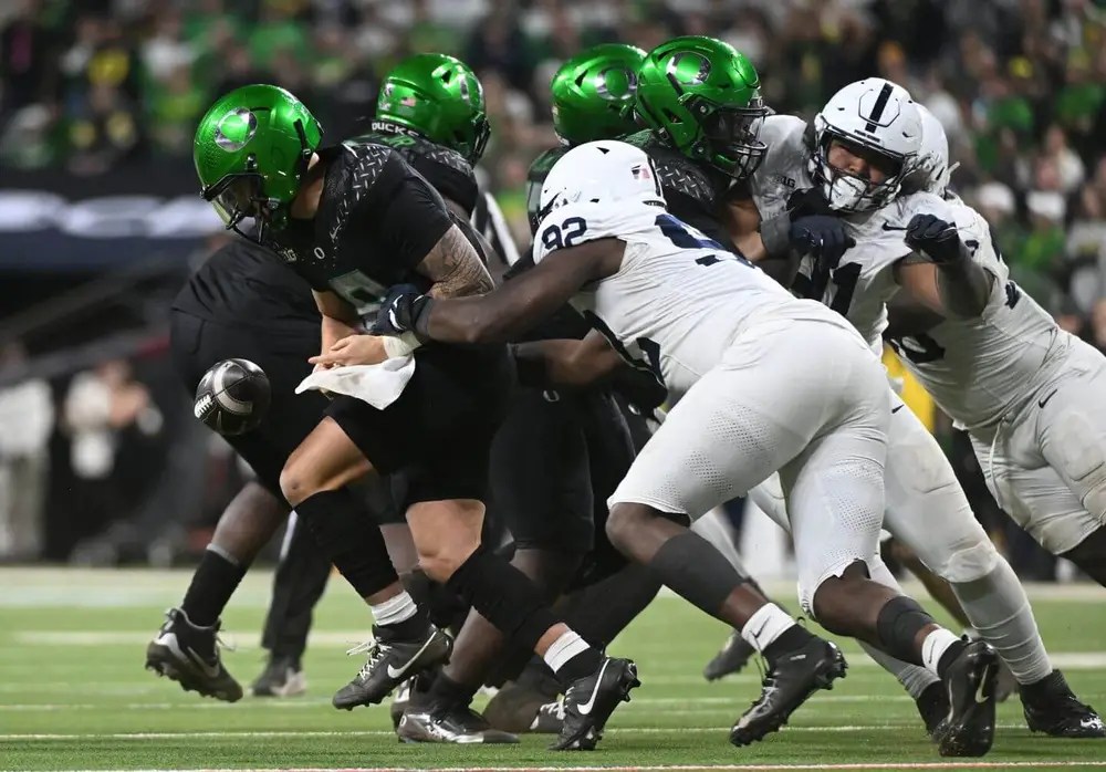 Oregon Beats Penn State In Big Ten Game Behind Dillon 1440x1006 