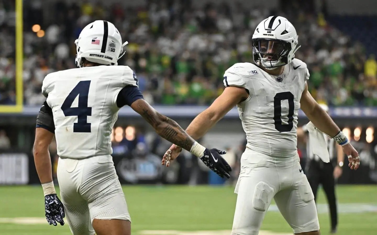Oregon Beats Penn State In Big Ten Game Behind Dillon 1440x896 