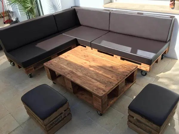 Pallet Sectional Sofa Set With Black Cushion 101 Pallets
