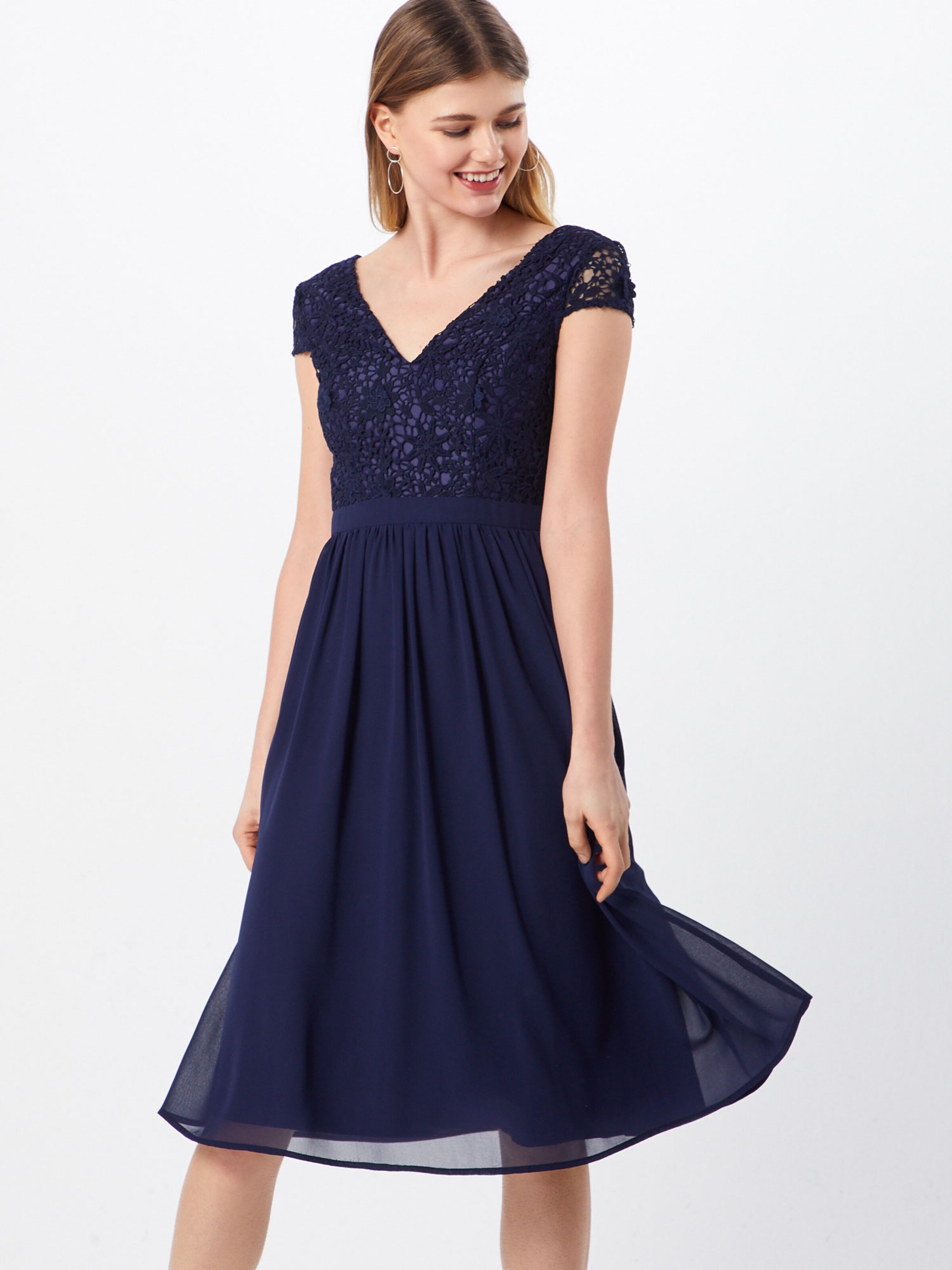 Chi Chi London Kleid Halsey In Navy About You