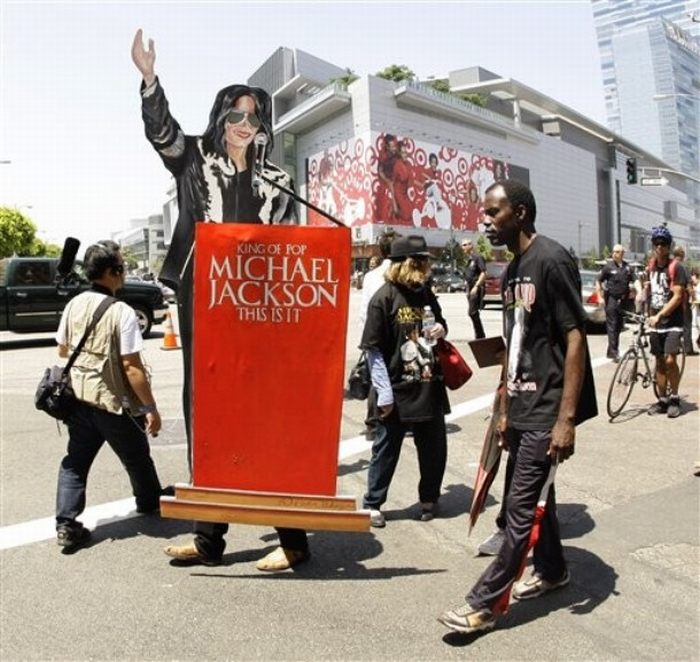 Michael jackson public memorial service (37 pics + video)