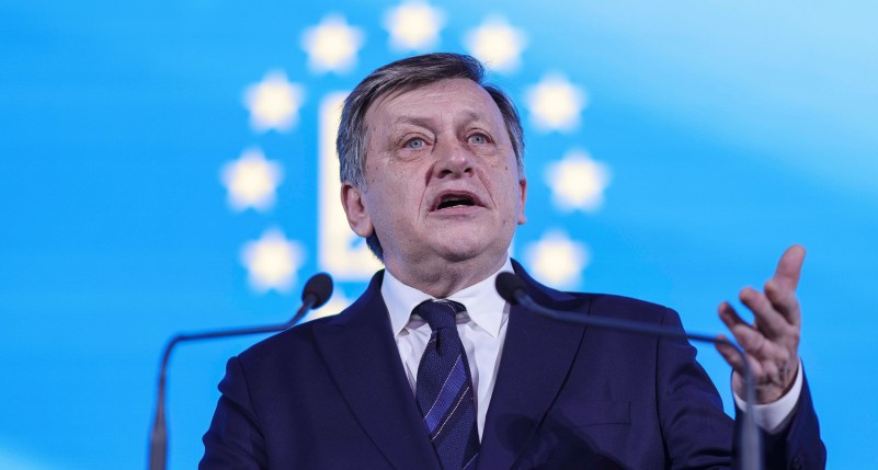 Crin Antonescu îndeamnă la pragmatism FOTO Arhivă