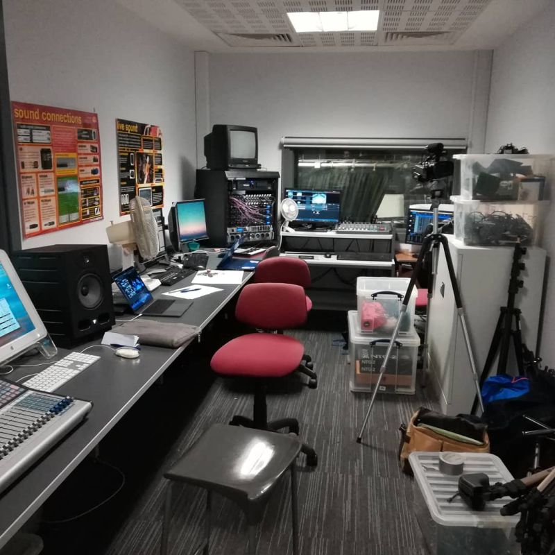 Kinect Interactive Bulb Grid - Download High Quality Vintage Art | Mobile