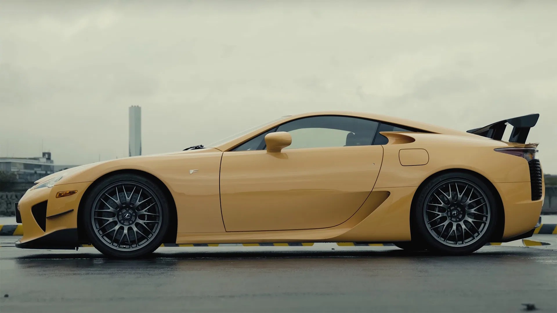 Lexus Lfa Car Engine Sounds - Elegant Sunset Wallpaper - 8K