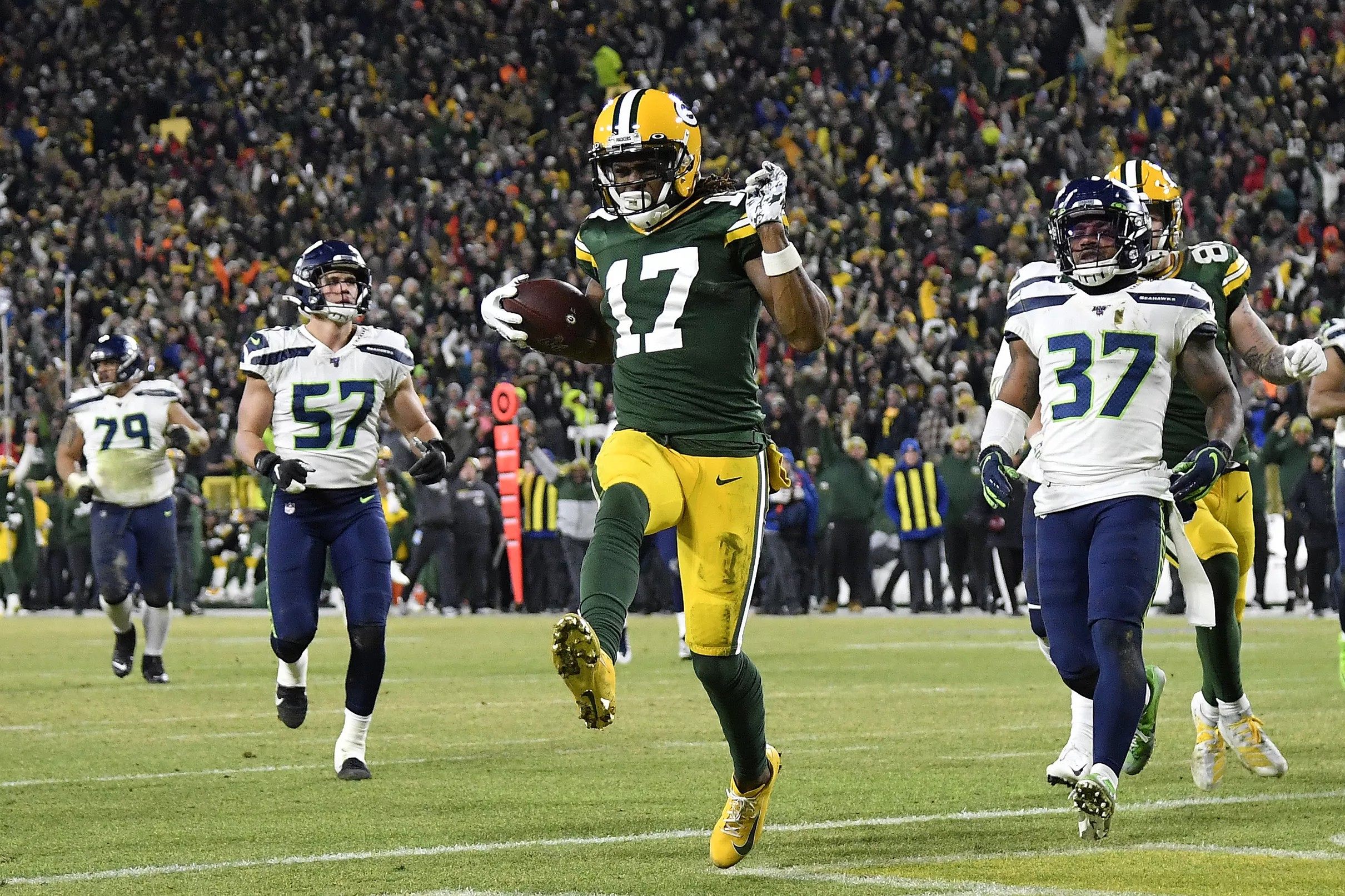 During week 1 against the minnesota vikings, adams finished with 156 receiving yards and two receiving touchdowns on 14 receptions ( . Quantifying Football: Davante Adams is a case study in