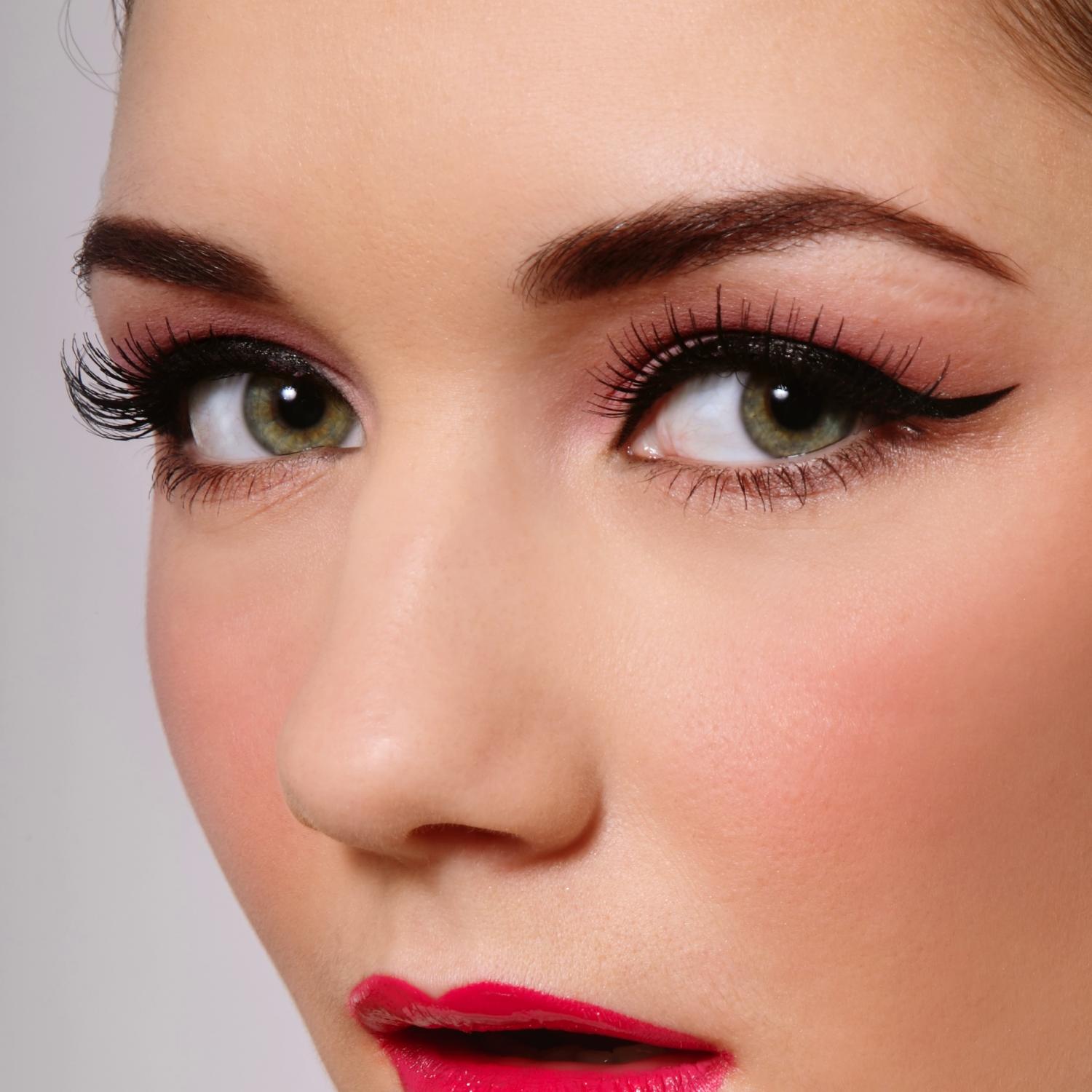 25 how-to's for creating the perfect cat eye