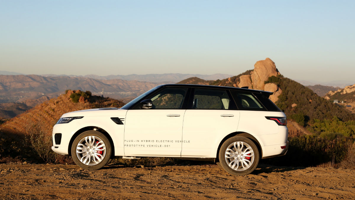 2018 Land Rover Range Rover P400E 6
