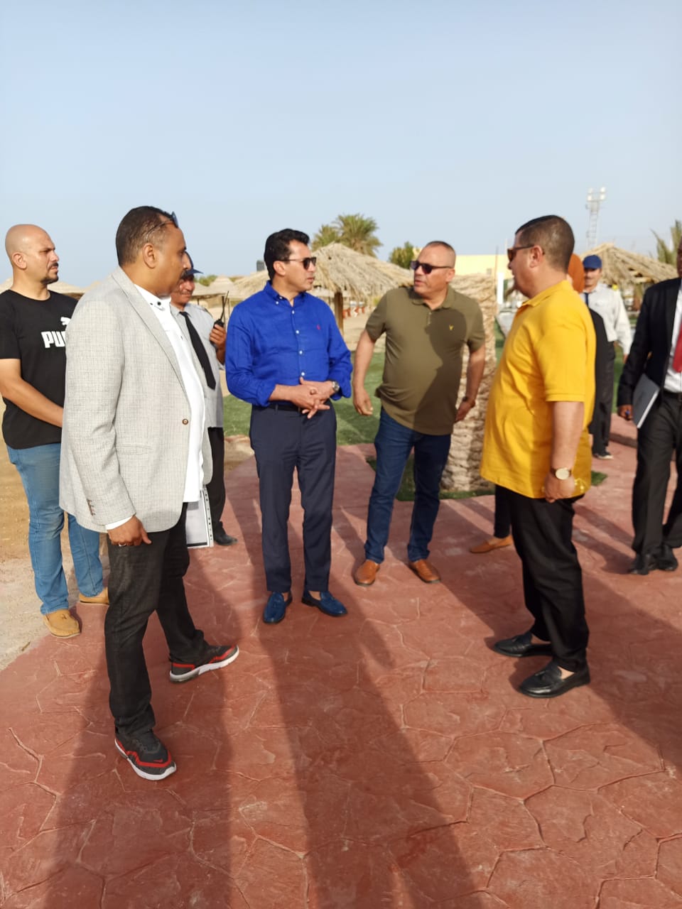 وزير الشباب والرياضة يتفقد المدينة الشبابية بالغردقة