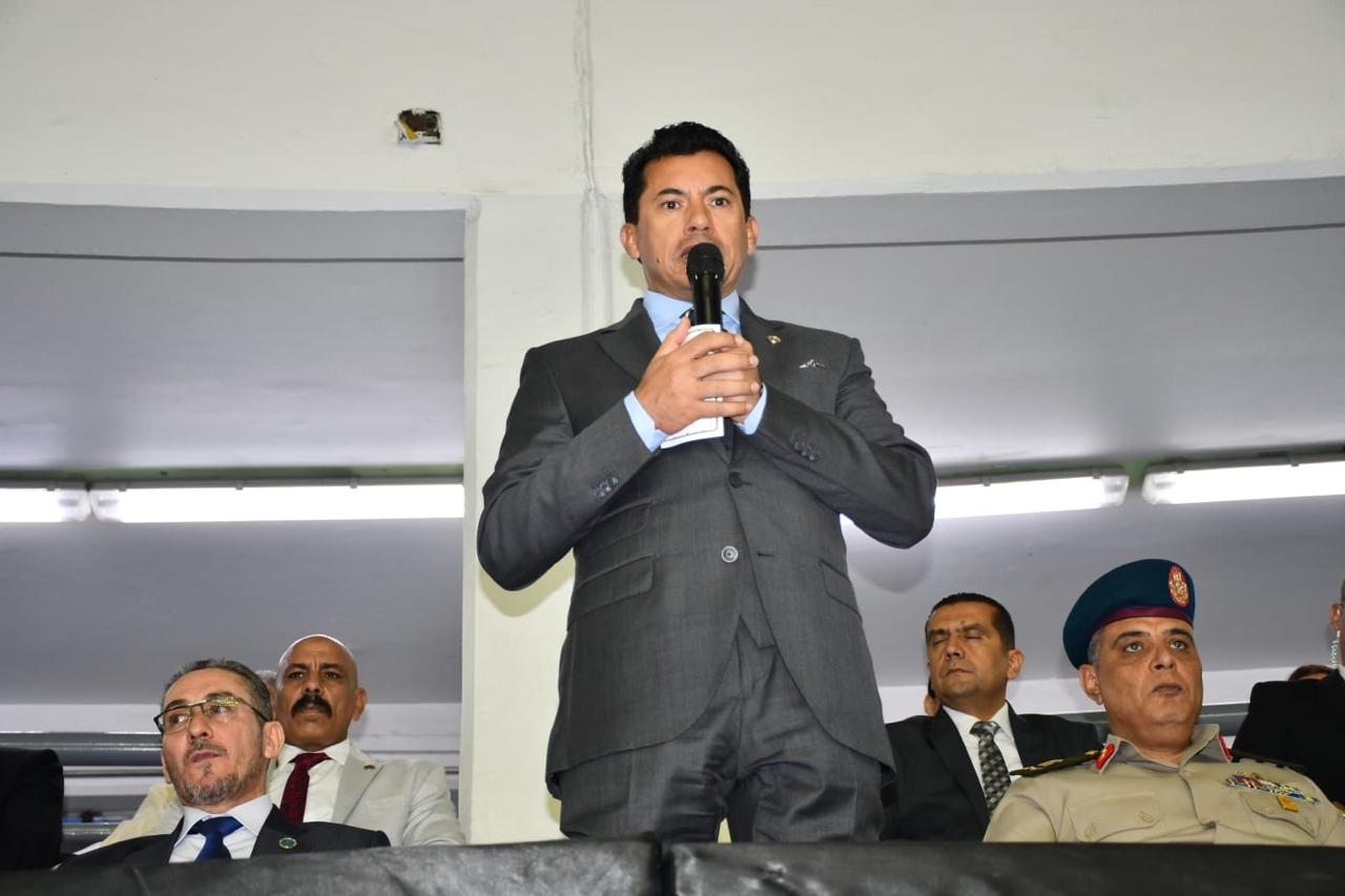 وزير الرياضة 