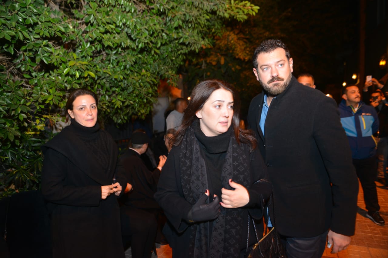 عزاء والدة سندرا نشأت