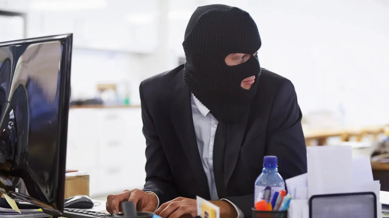 illegal worker