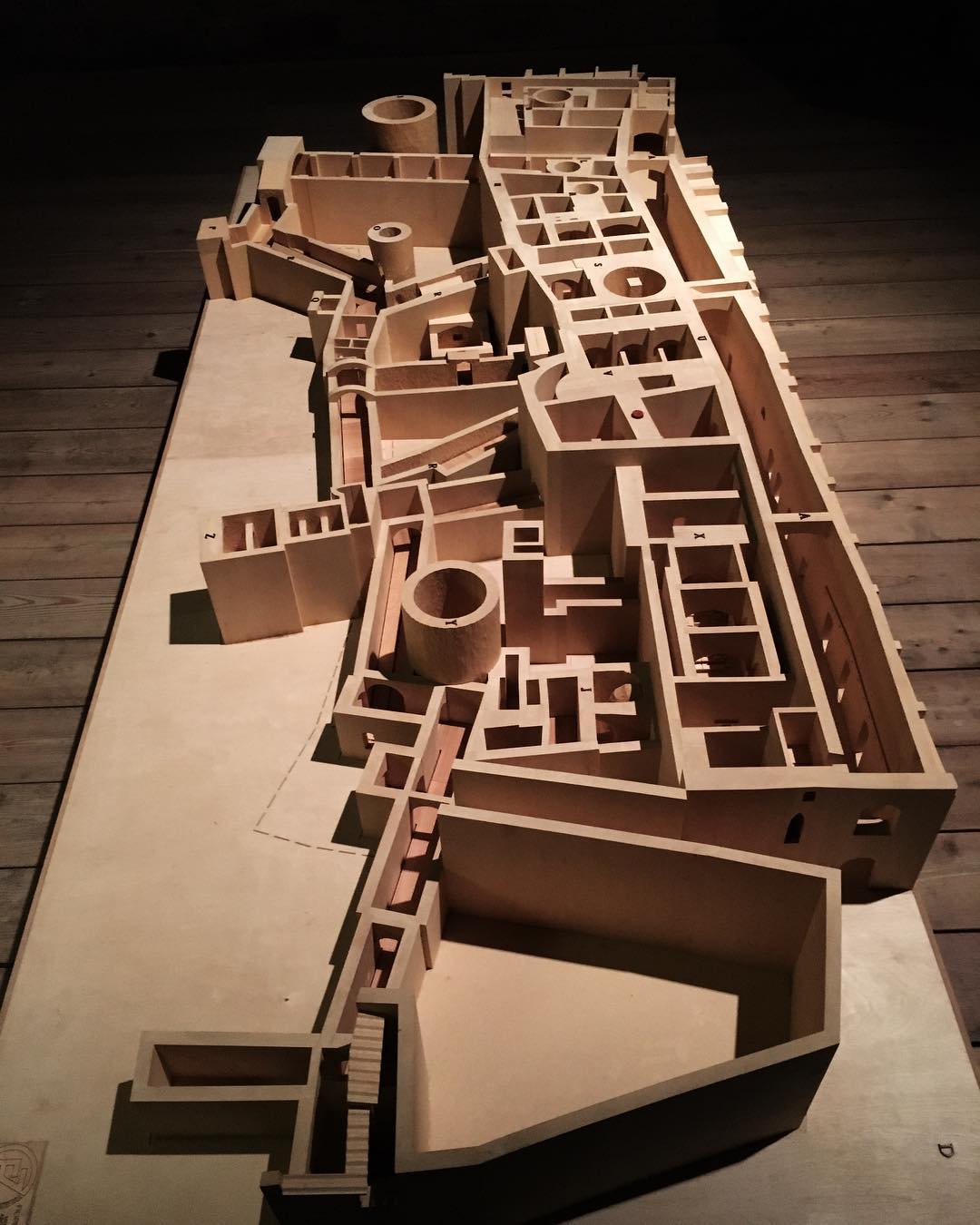 Yale Architecture - Premium Ocean Image Gallery - Full HD