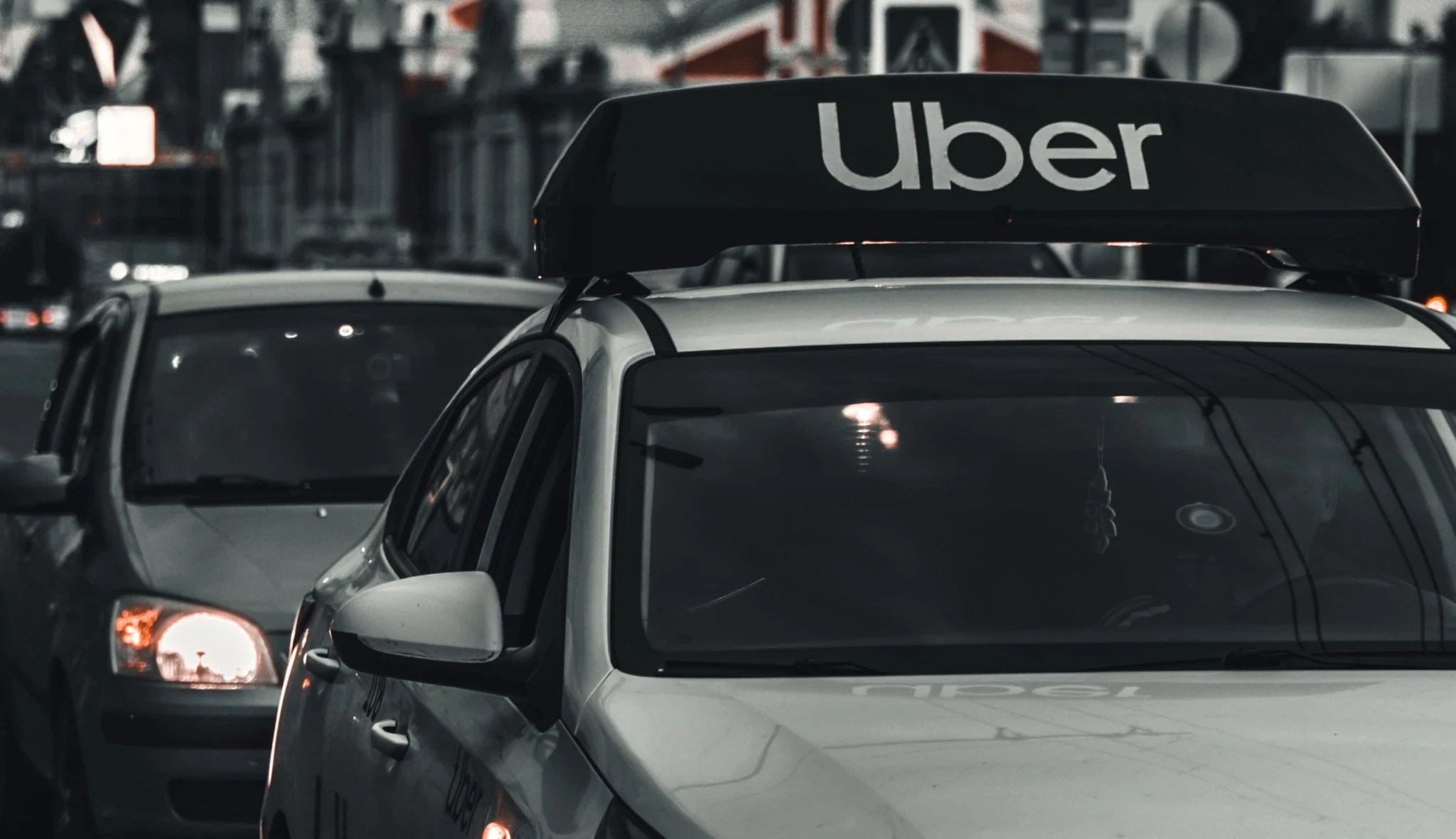 Uber chce převzít Delivery Hero. Vznikne největší síť rozvozu jídla mimo Čínu