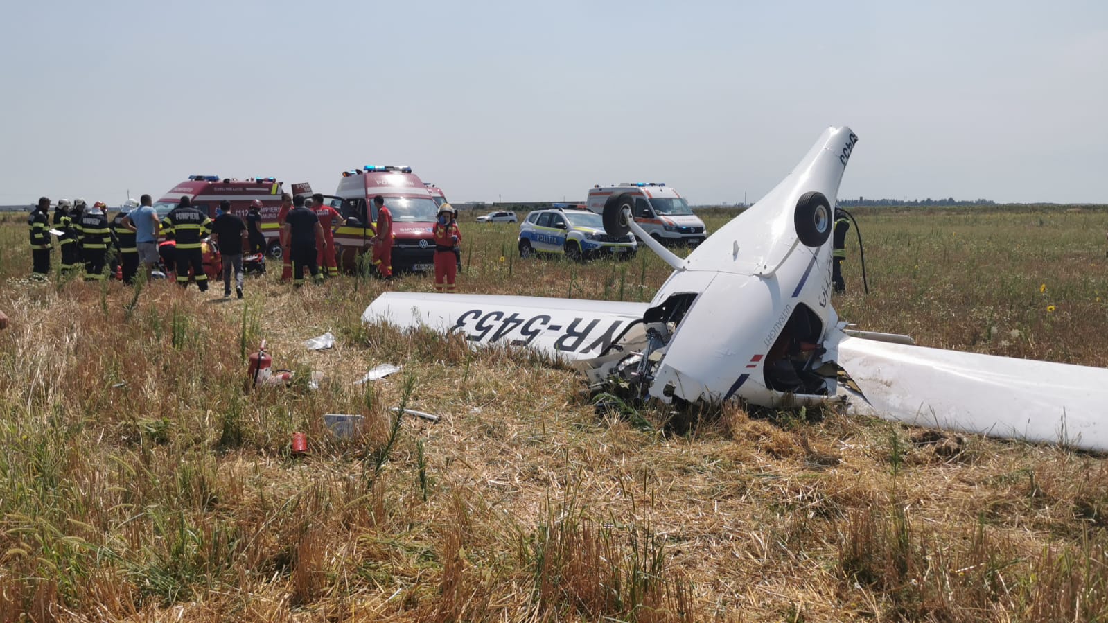 Citeste acum toate articole despre avion prabusit pe digi24.ro. Breaking Avion Privat De Mici Dimensiuni PrÄƒbuÈ™it LangÄƒ BucureÈ™ti In Chitila DouÄƒ Persoane Salvate Dintre Resturile Aeronavei Primele Imagini