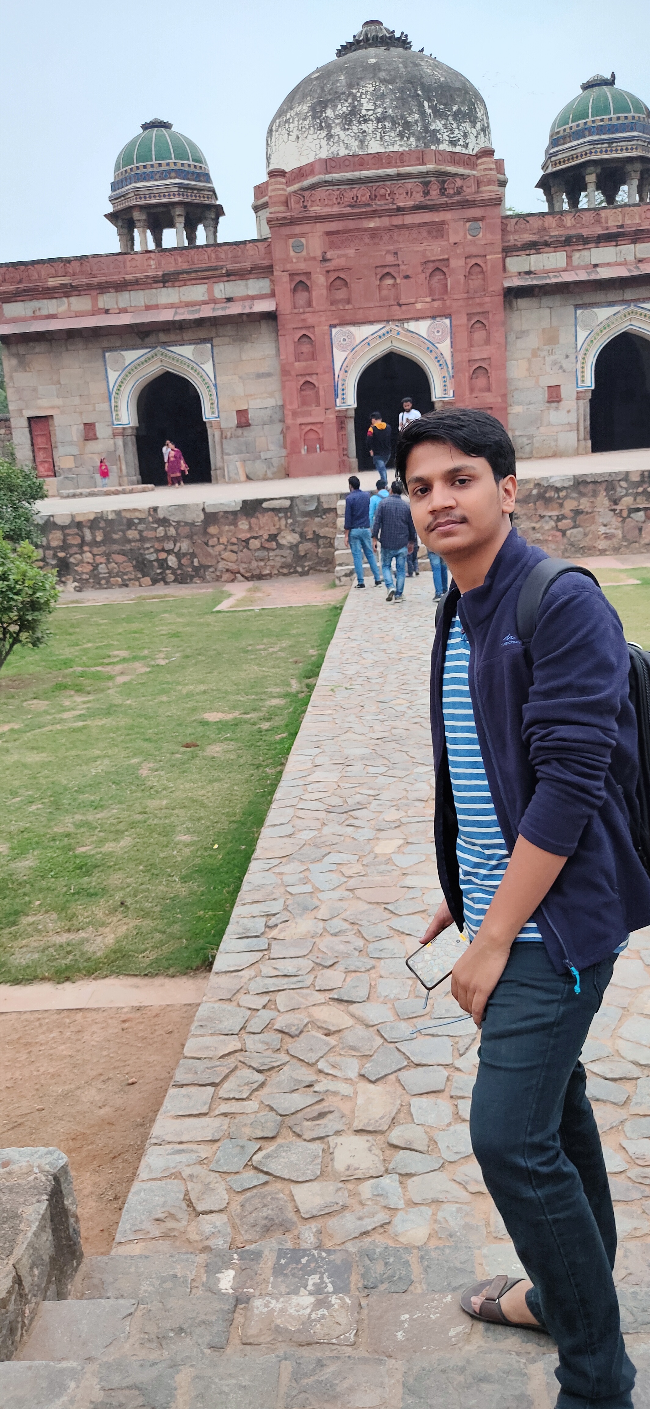 Shreyash Singh Hashnode - Retina City Illustrations for Desktop