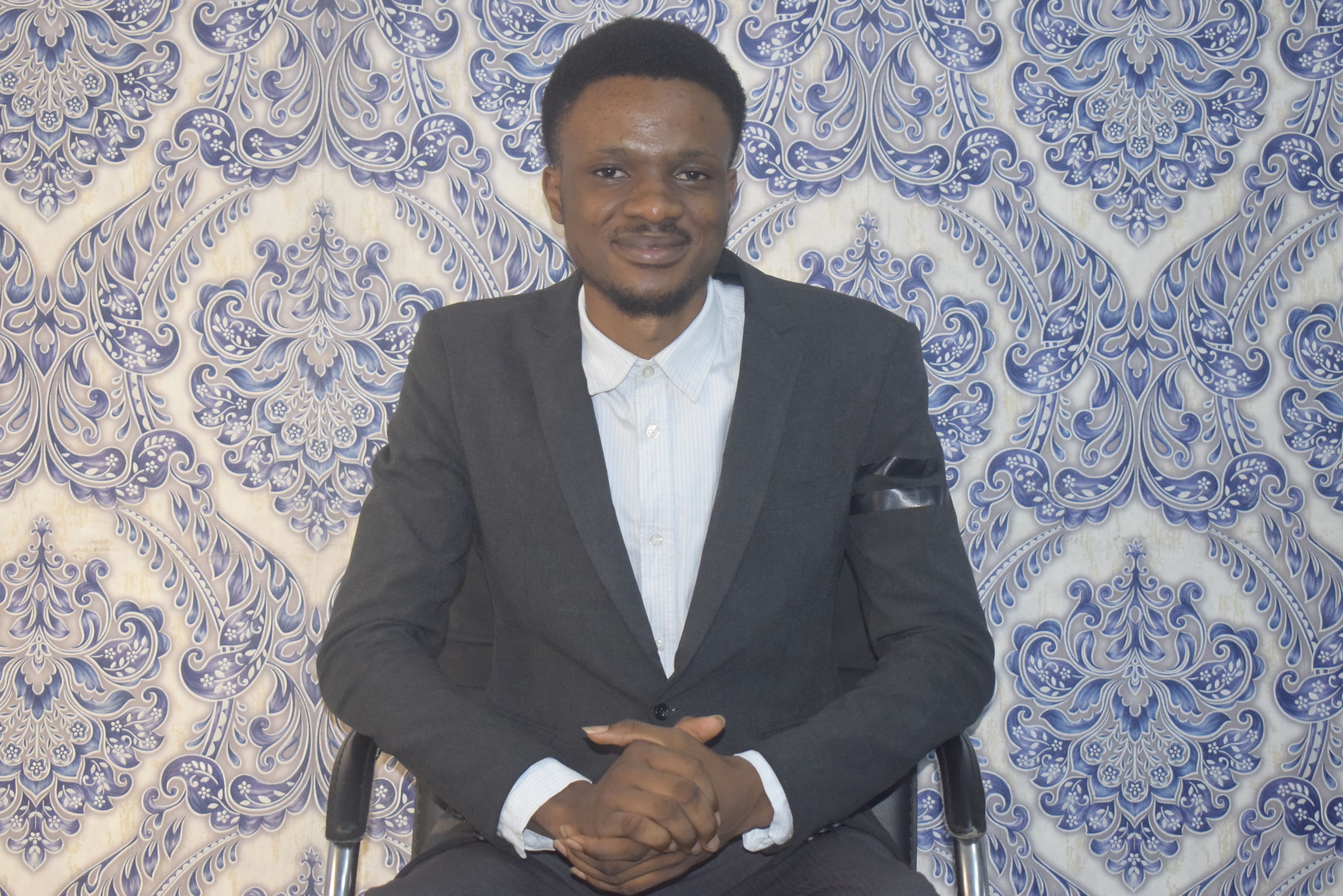 Christian Lund Hashnode - Mobile Light Backgrounds for Desktop