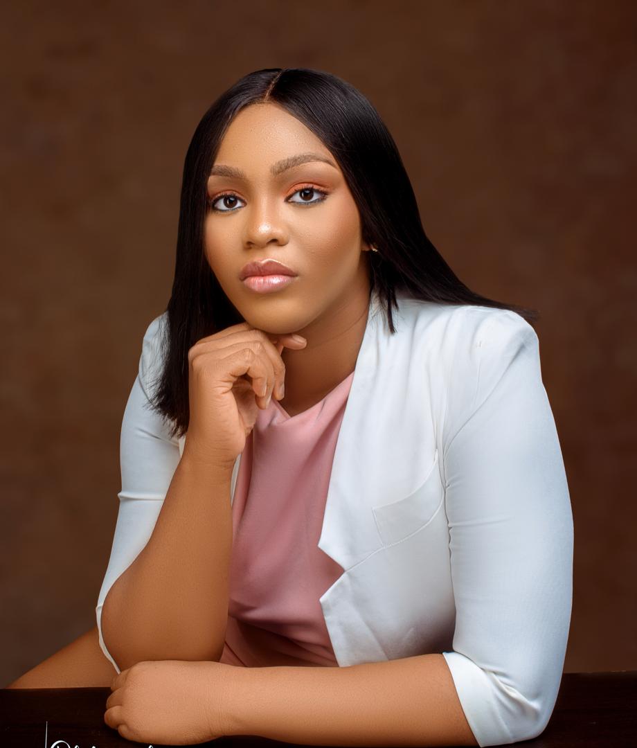 Precious Uche Eze Hashnode - Premium Geometric Design Gallery - Retina