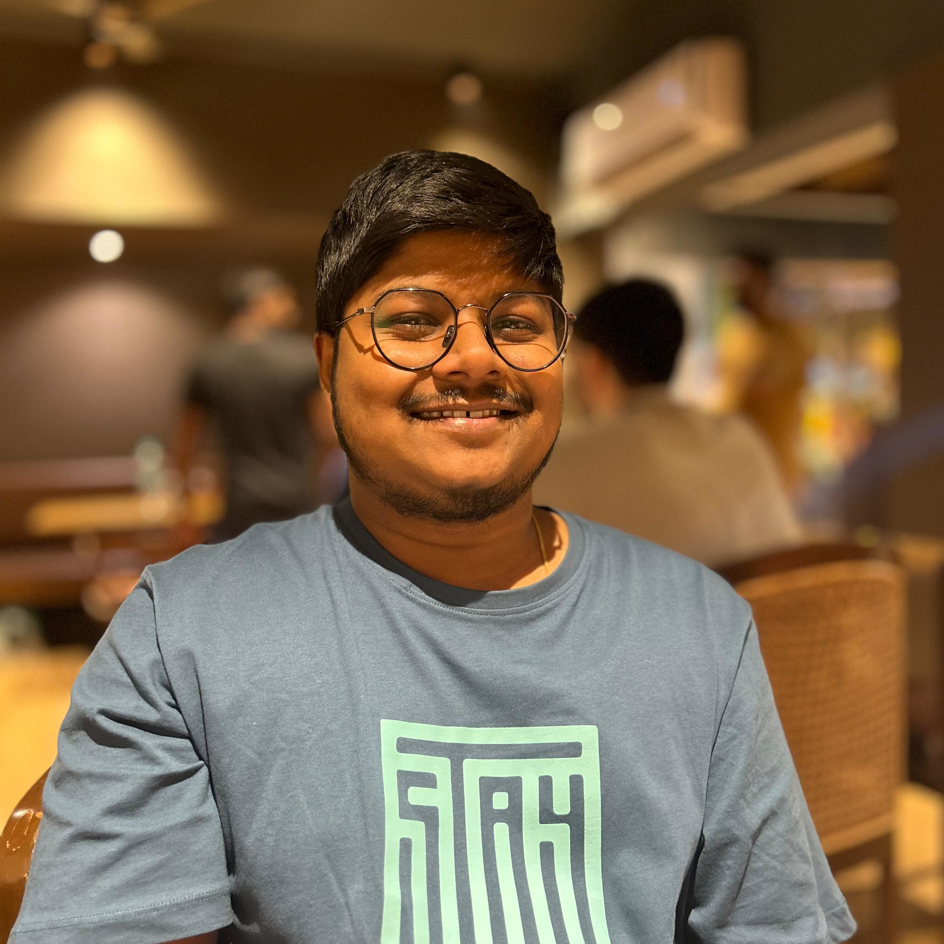 Kenny Hashnode - Full HD Gradient Backgrounds for Desktop