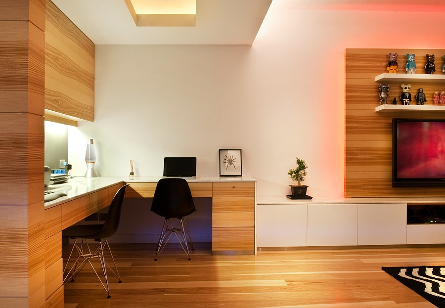 Wooden Apartment In Hong Kong