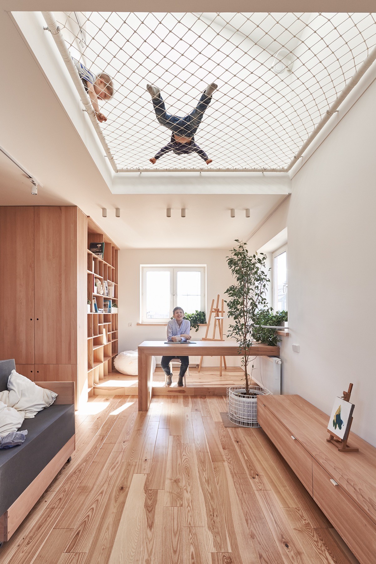 A White And Wood House For A Stylish Family