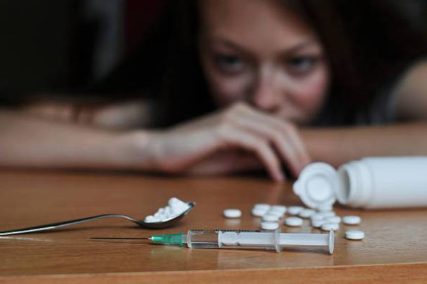 இலங்கையில் பெண்கள் தொடர்பில் வெளியான அதிர்ச்சி தகவல்! | Increase In Drug Use Among Women In Sri Lanka இலங்கையில் பெண்கள் தொடர்பில் வெளியான அதிர்ச்சி தகவல்! | Increase In Drug Use Among Women In Sri Lanka