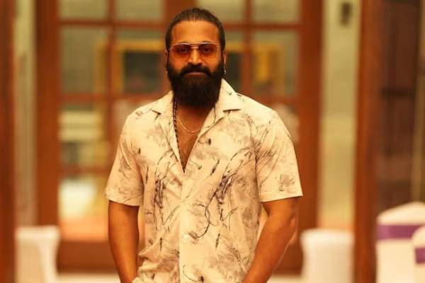 தமிழ் நன்றாக பேசுவது எப்படி?.. காந்தாரா பட நாயகன் ரிஷப் ஷெட்டி ஓபன் டாக்! தமிழ் நன்றாக பேசுவது எப்படி?.. காந்தாரா பட நாயகன் ரிஷப் ஷெட்டி ஓபன் டாக்!