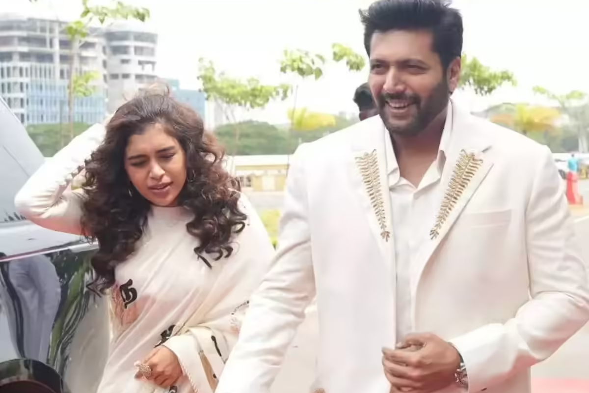 ரீஎன்ட்ரி கொடுத்த கெனிஷா.. ரவி மோகன் விவாகரத்து வழக்குக்கு நடுவில் போட்ட பதிவு ரீஎன்ட்ரி கொடுத்த கெனிஷா.. ரவி மோகன் விவாகரத்து வழக்குக்கு நடுவில் போட்ட பதிவு