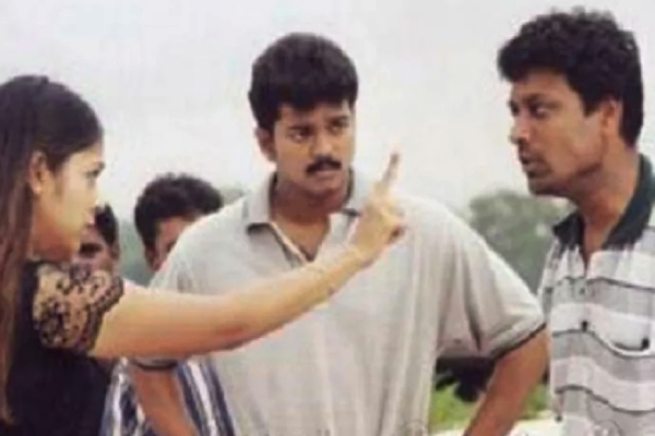 பாக்ஸ் ஆபிஸில் விஜய்யின் மவுசு குறைந்துவிட்டதா? குஷி ரீ ரிலீஸ் வசூல் விவரம் பாக்ஸ் ஆபிஸில் விஜய்யின் மவுசு குறைந்துவிட்டதா? குஷி ரீ ரிலீஸ் வசூல் விவரம்