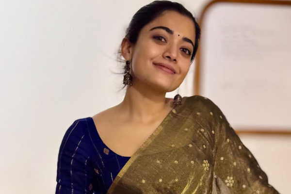 நடிகை ராஷ்மிகாவுக்கு அச்சுறுத்தல்.. மத்திய அரசிடம் பாதுகாப்பு கேட்கும் அவரது சமூகத்தினர் நடிகை ராஷ்மிகாவுக்கு அச்சுறுத்தல்.. மத்திய அரசிடம் பாதுகாப்பு கேட்கும் அவரது சமூகத்தினர்