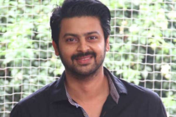 போதைப் பொருள் பிரச்சனையில் சிக்கிய ஸ்ரீகாந்த தனது மகனுக்காக இப்படியெல்லாம் செய்துள்ளாரா.. போதைப் பொருள் பிரச்சனையில் சிக்கிய ஸ்ரீகாந்த தனது மகனுக்காக இப்படியெல்லாம் செய்துள்ளாரா..