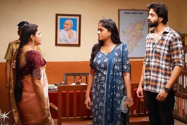 இளசுகளை கவர்ந்துள்ள விஜய் டிவியின் மகாநதி சீரியல் நடிகர்கள் வாங்கும் சம்பளம் எவ்வளவு தெரியுமா? இளசுகளை கவர்ந்துள்ள விஜய் டிவியின் மகாநதி சீரியல் நடிகர்கள் வாங்கும் சம்பளம் எவ்வளவு தெரியுமா?