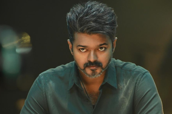 ஜனநாயகன் விவகாரம்.. விஜய்யை தாக்கி பேசிய நடிகர் கருணாஸ் ஜனநாயகன் விவகாரம்.. விஜய்யை தாக்கி பேசிய நடிகர் கருணாஸ்
