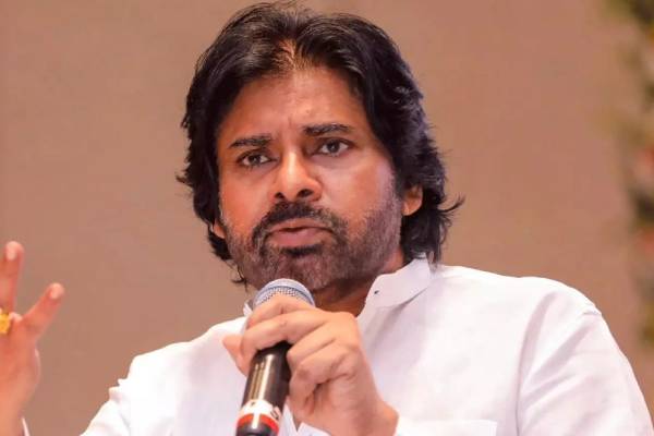 முன்னணி நடிகரும், துணை முதலமைச்சருமான பவன் கல்யாண் சொத்து மதிப்பு எவ்வளவு தெரியுமா? முன்னணி நடிகரும், துணை முதலமைச்சருமான பவன் கல்யாண் சொத்து மதிப்பு எவ்வளவு தெரியுமா?