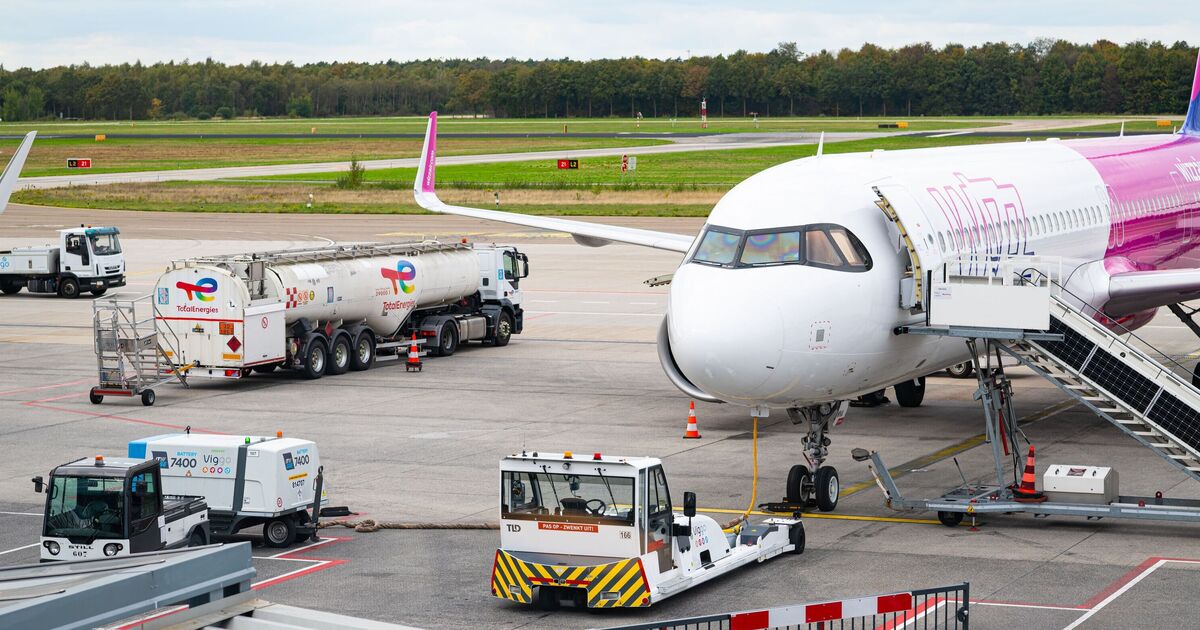 Eindhoven Airport: Network Outage Causes Flight Disruptions and Delays (2026)