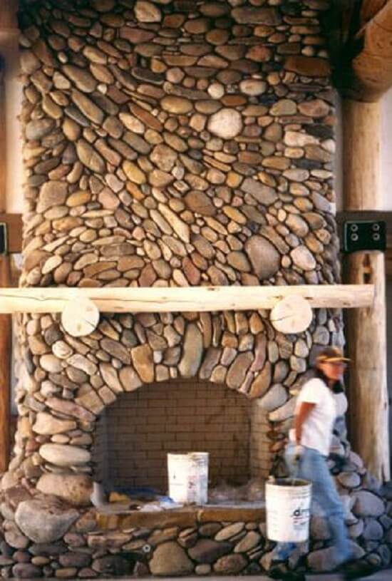French creek ranch is located just over 2 miles from rock crest lodge in custer city, where you'll check in, and it's only a few minute's drive from the west . River Rock Fireplace â¢ Insteading