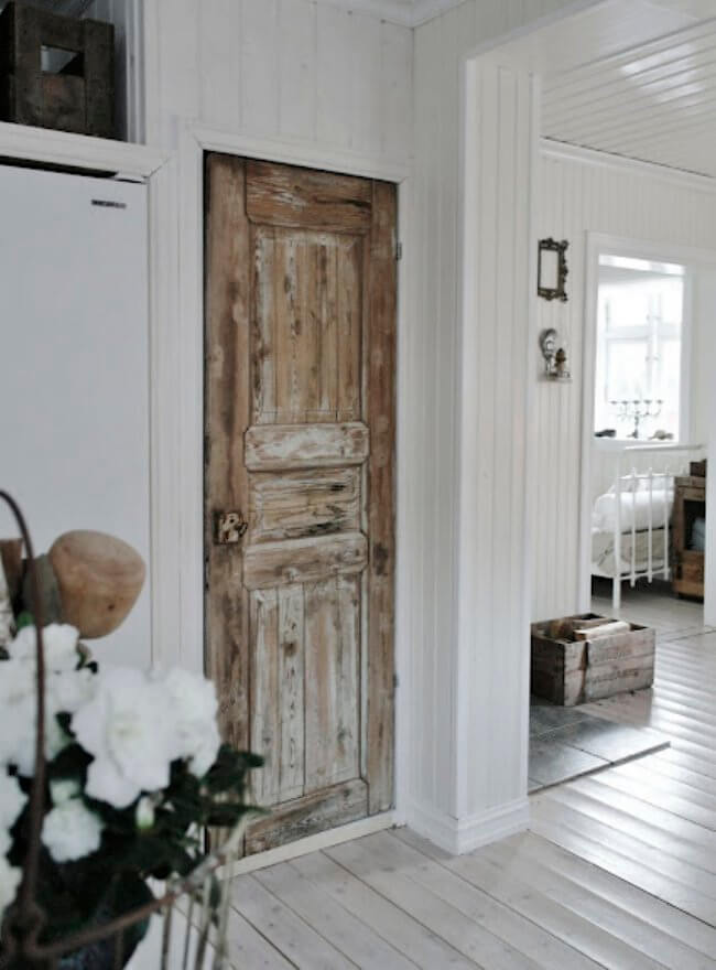 Recycling Old Doors Insteading