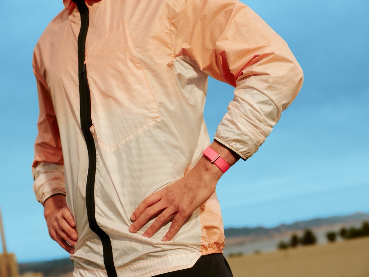 Fitbit Air Review: Google's Screen-Free Fitness Tracker Revolution (2026)