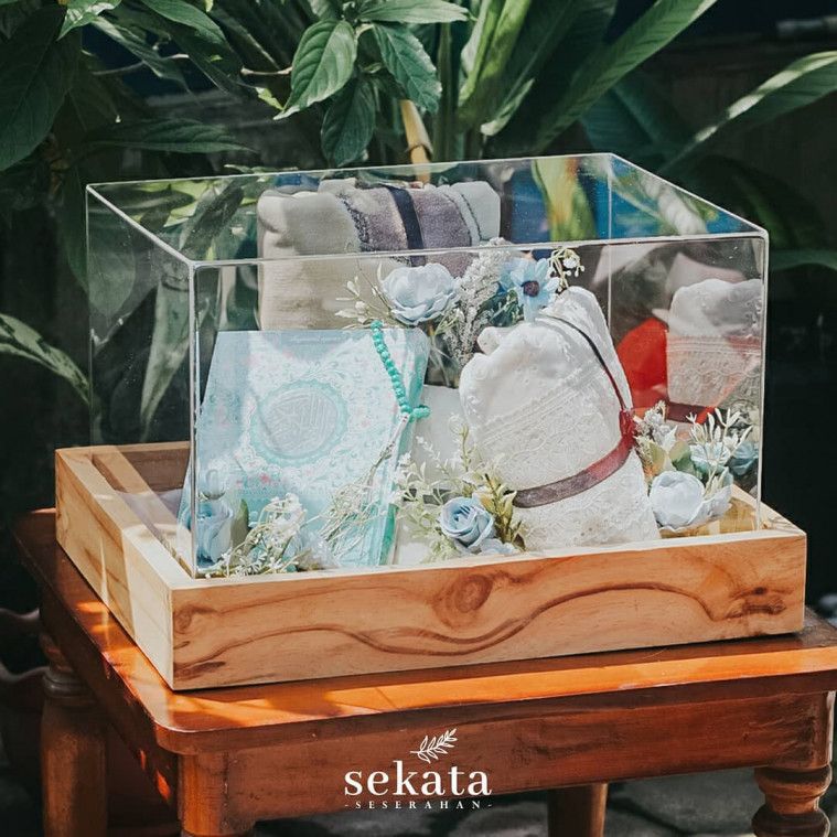 Beli produk seserahan hantaran lamaran pernikahan berkualitas dengan harga murah dari berbagai pelapak di indonesia. 15 Contoh Seserahan Pernikahan Dan Lamaran Sederhana
