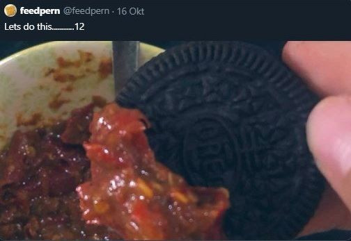 Cara Orang Makan Ini Bikin Tepuk Jidat
