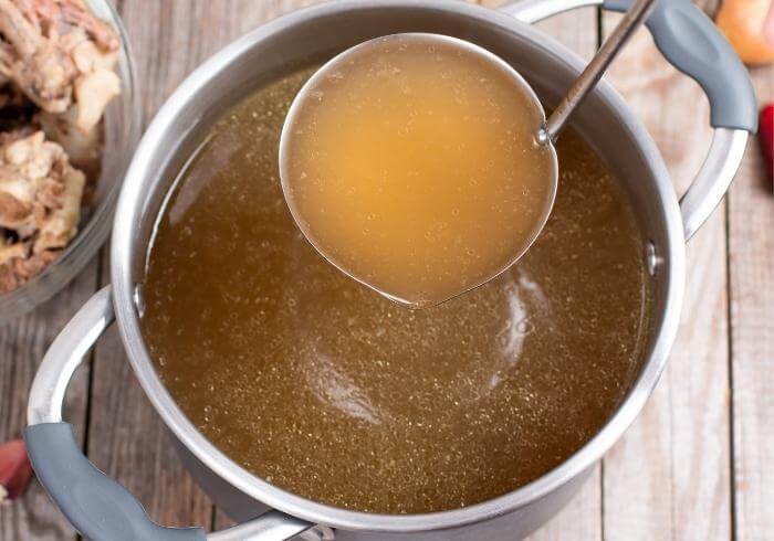 How long does chicken broth last in the fridge?